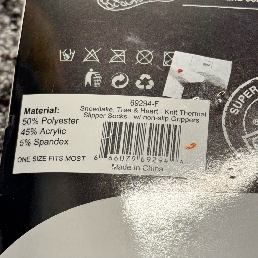 5/$25 Thermal Knit Slipper Socks in Pink and Gray - Picture 4 of 5